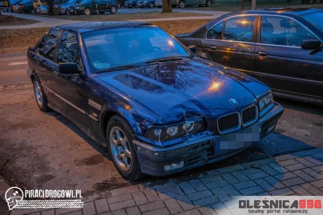 BWM uderzyło w latarnię. Kierowca próbował uciec.