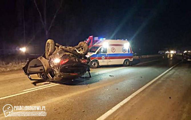 BMW z impetem wbiło się w tył seata