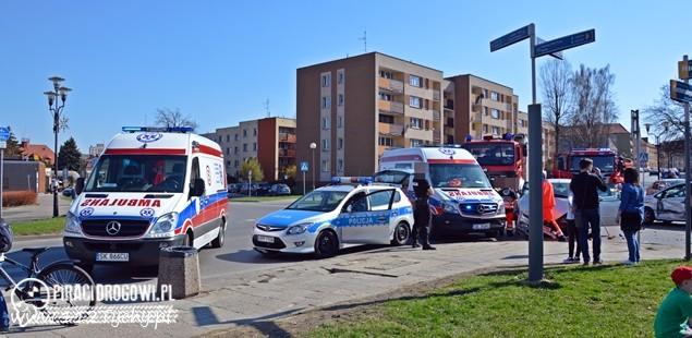 Zderzenie trzech aut w Tychach - 6 dzieci w szpitalu