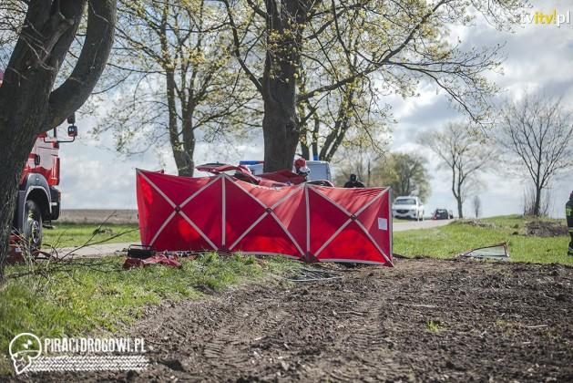 Wyprzedzał na zakręcie i zakazie. 2 osoby zginęły w wypadku volkswagena golfa!