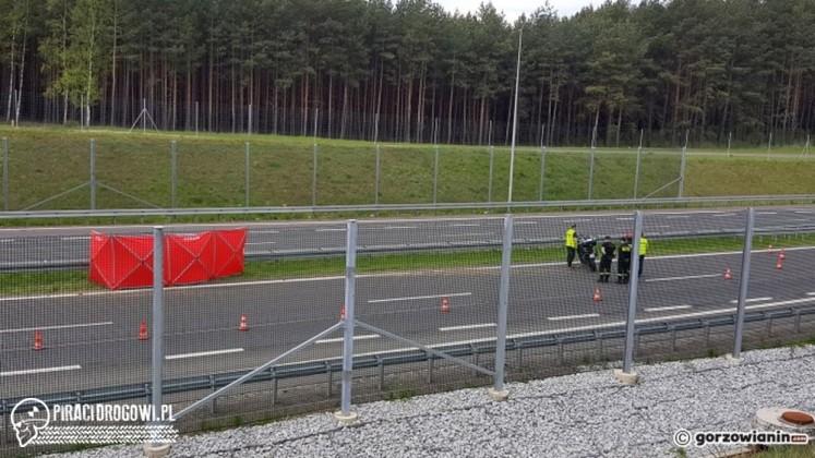 Na S3 motocyklista wjechał w bariery i zginął na miejscu