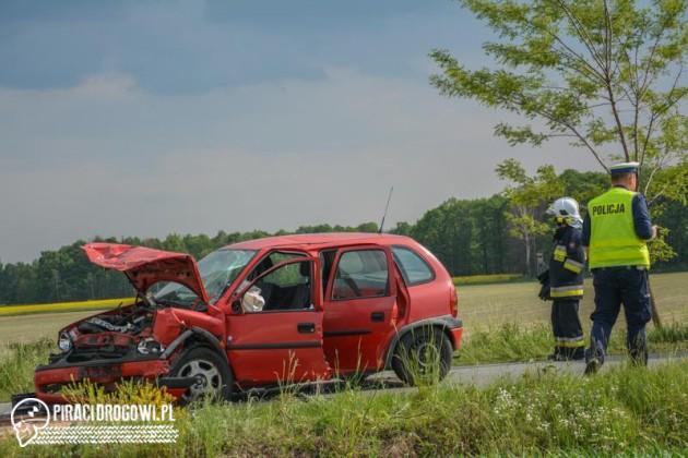Pijany kierowca spowodował czołowy wypadek pod Opolem. Dwie osoby ranne!