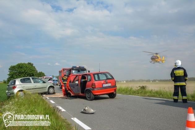 Pijany kierowca spowodował czołowy wypadek pod Opolem. Dwie osoby ranne!