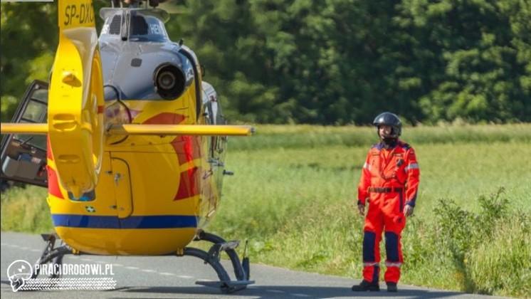 Klucz. Uderzył w betonowe ogrodzenie. Ranne 2 osoby i pies. Interweniował LPR
