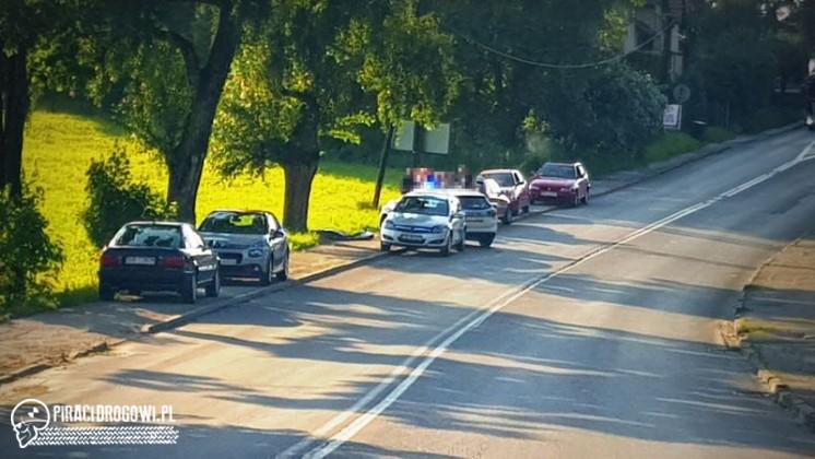 Po informacji o śmierci ojca wjechał w świeżo wylany fundament mostu