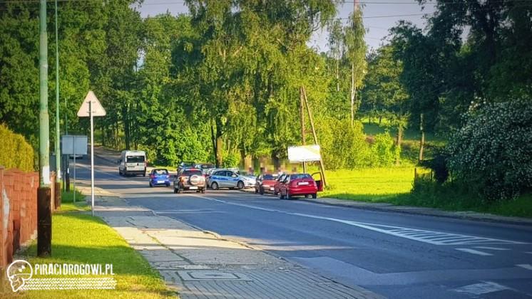 Po informacji o śmierci ojca wjechał w świeżo wylany fundament mostu