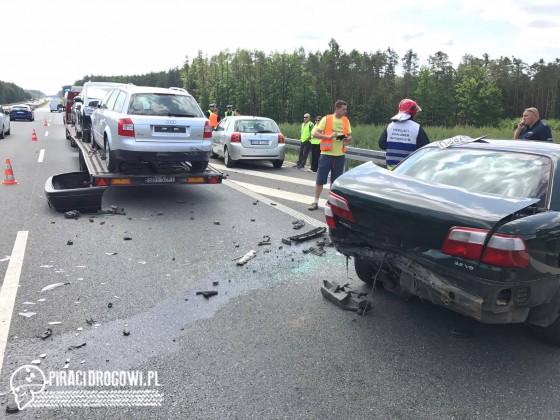 Wypadek na autostradzie A4. Zderzyły się cztery samochody. 