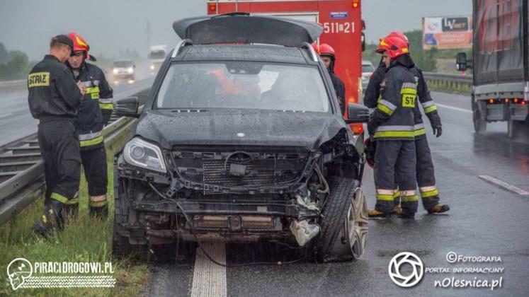 Na S8 mercedes wbił się w barierę energochłonną
