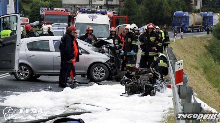 Tragedia. Motocyklowi turyści z Finlandii zginęli w czołówce z corsą.