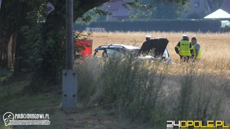 Dwie osoby zginęły a dwie są ranne. Finał uderzenia w drzewo na opolszczyźnie.