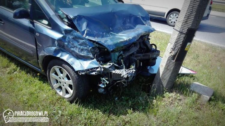 Słowak chciał zawrócić i spowodował wypadek. Ranne 6 osób w tym 3 dzieci.