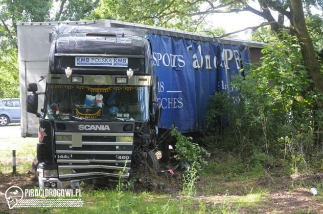 Kierowca punto zginął po czołowym zderzeniu z ciężarową scanią!
