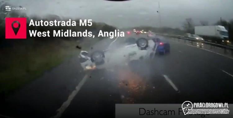 Wypadek na autostradzie w Anglii