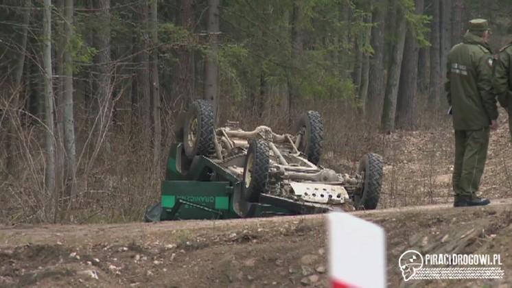 Pogranicznicy ranni w wypadku samochodowym. Trzy osoby w stanie ciężkim