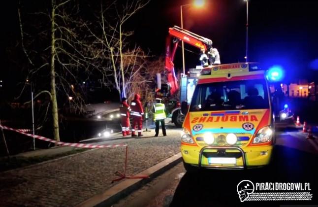 Po pijaku wjechał BMW do kanału!
