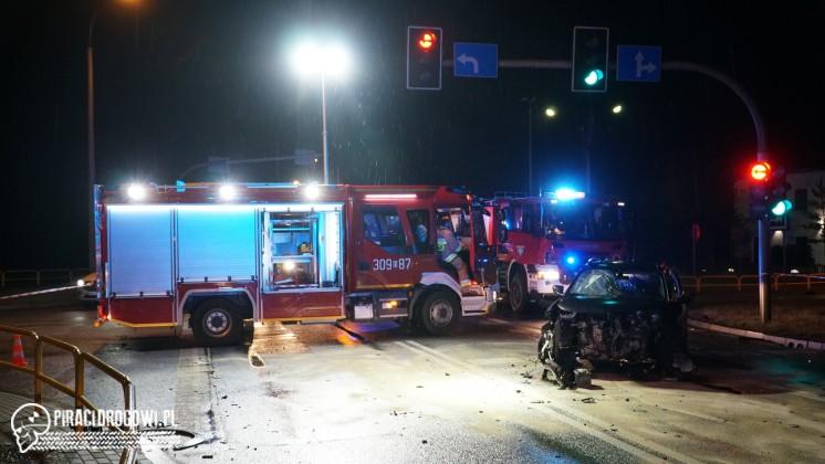 Wypadek na skrzyżowaniu pod Opolem. Któryś z kierowców musiał mieć czerwone.