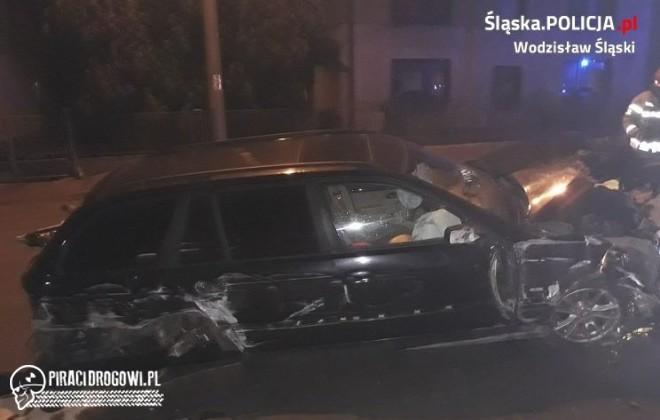 Wypadek podczas policyjnego pościgu za pijanym kierowcą BMW! Uciekał 150 km/h.