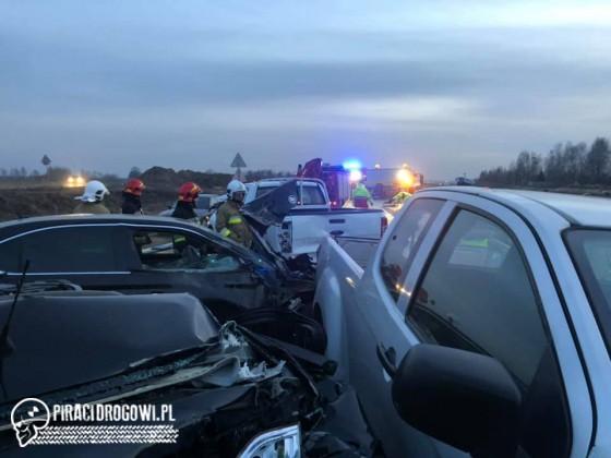 Karambol na DK 1 pod Częstochową. To cud, że wszyscy przeżyli!
