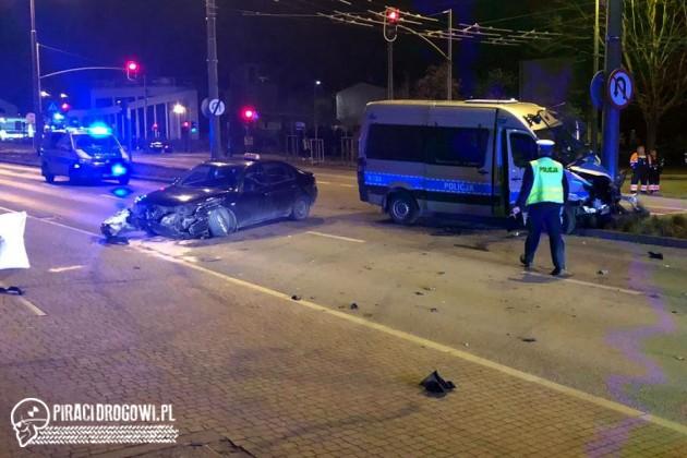 Wypadek radiowozu i osobówki w Sopocie. 10 osób rannych, w tym 8 policjantów.