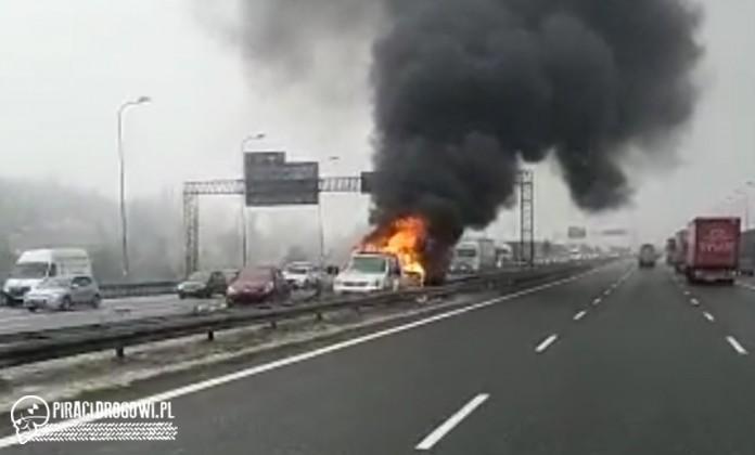 Pożar samochodów po karambolu na autostradzie A4!