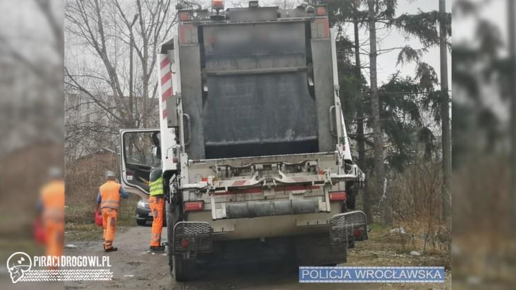 Jeździł śmieciarką i wciągał amfetaminę. 'Zdradził go biały ślad pod nosem'.
