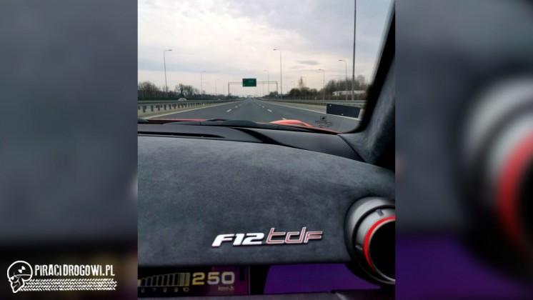 Kuba Wojewódzki pędził Ferrari F12 TDF 250 km/h? Policja sprawdza i grzmi!