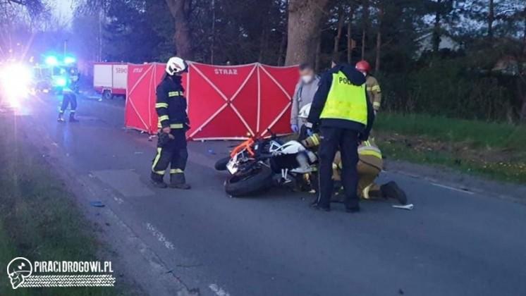 Dwóch motocyklistów zginęło w wypadku. Doszło do czołówki z jeepem.