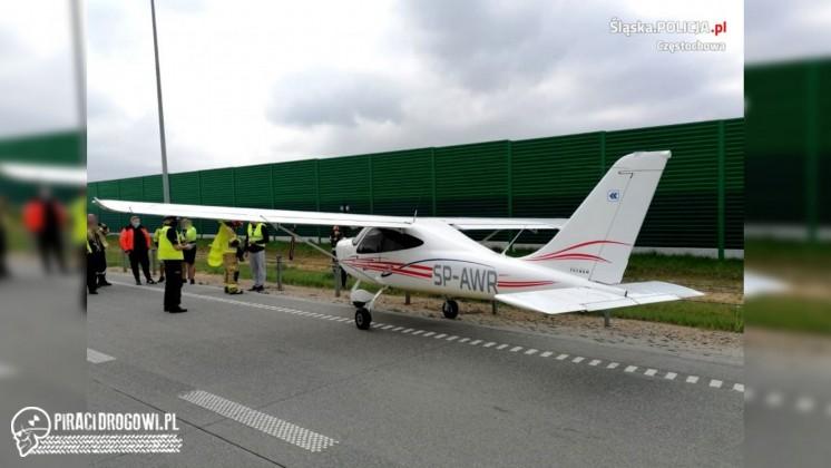 Awaryjne lądowanie na autostradzie A1. Pilot miał problemy z silnikiem.