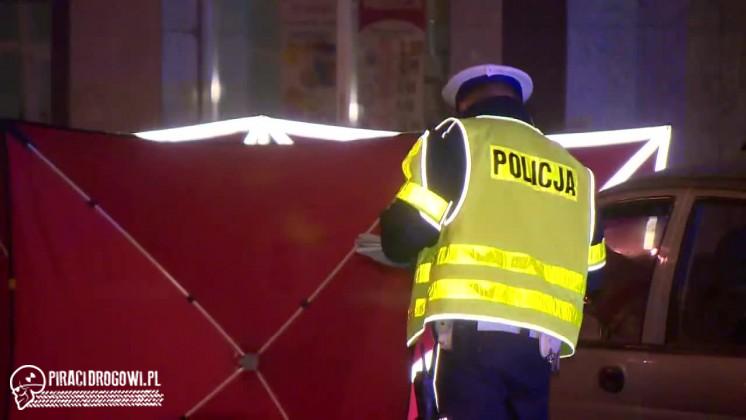  Tragiczny wypadek w Łodzi. Pijany kierowca rozbił matiza na latarni.