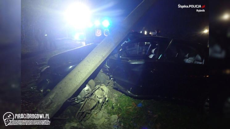 Trzech 18-latków w audi. Kierowca miał prawo jazdy od 7 dni.