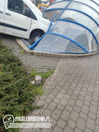 Wypadek na rondzie Jagiellonów w Bydgoszczy 