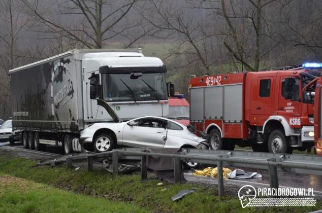 Tragedia pod Kłodzkiem. Nie żyje młoda kobieta