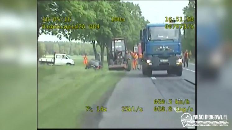 Pościg 200 km/h. 30-latek skończył swoim audi w przydrożnym rowie!