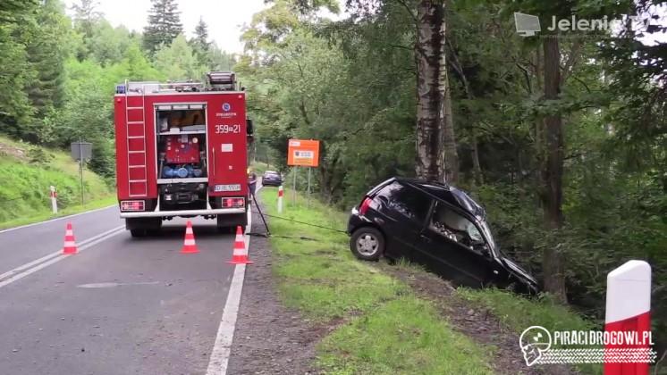 Wypadek pod Szklarską Porębą. Kierowca volkswagena nie żyje!