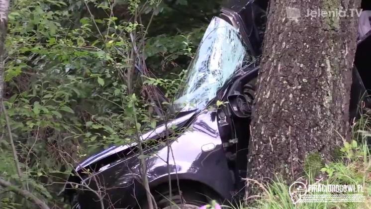 Wypadek pod Szklarską Porębą. Kierowca volkswagena nie żyje!