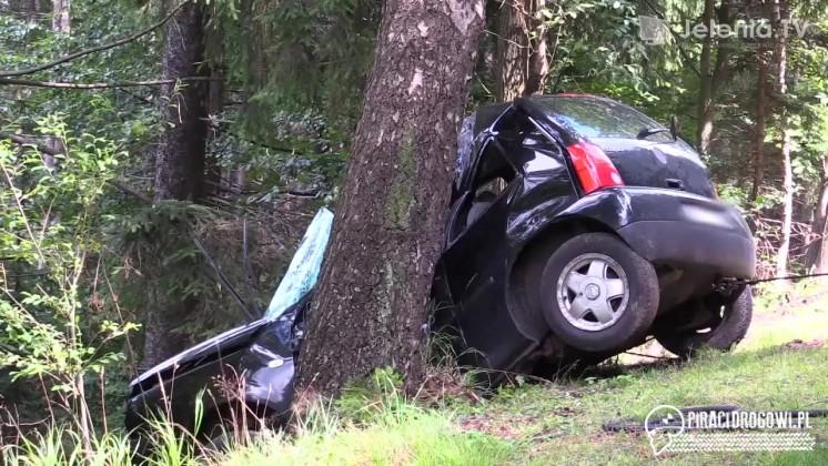 Wypadek pod Szklarską Porębą. Kierowca volkswagena nie żyje!