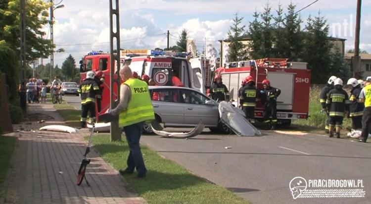 Pijany kierowca rozbił samochód na płocie. W wypadku zginął jeden z pasażerów!