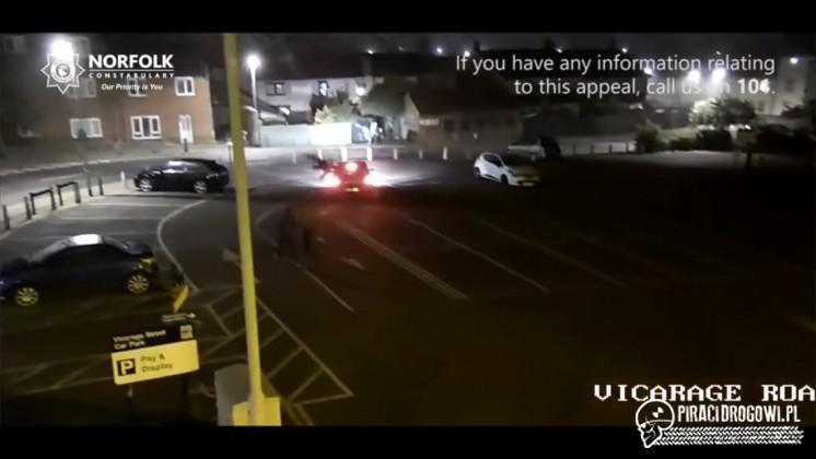 40-latek rozpędzonym samochodem celował w ludzi. Jedna osoba ciężko ranna!