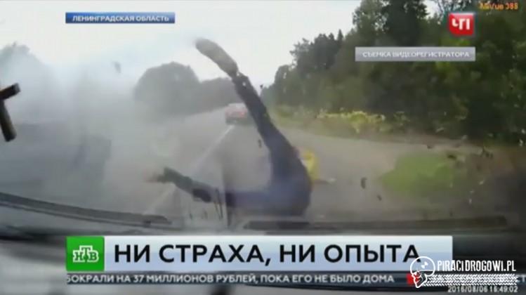 Makabryczny wypadek w Rosji. Kierowca i pasażerowie powypadali z samochodu!