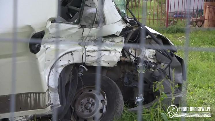 13 osób rannych po zderzeniu autobusu miejskiego z busem i osobówką!