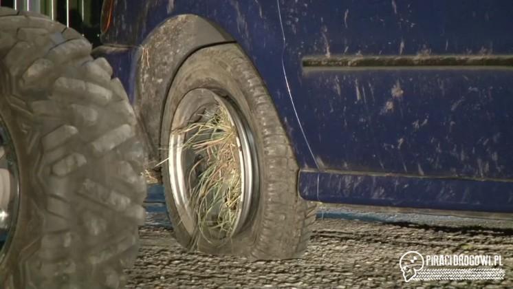 16-latek uciekał samochodem i rzucił w policjanta nożem. Został postrzelony!