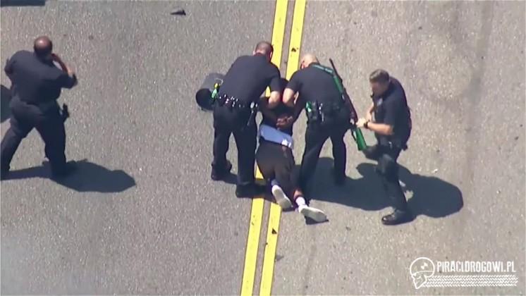 Policyjny pościg w Los Angeles. Samochód stanął w ogniu!