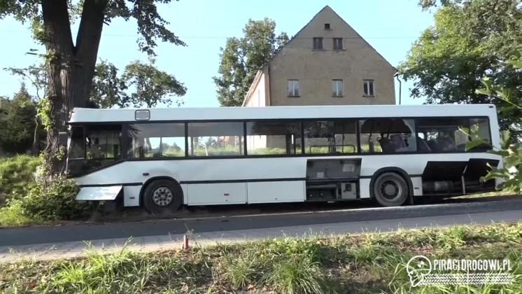 Wypadek autobusu szkolnego na Dolnym Śląsku!
