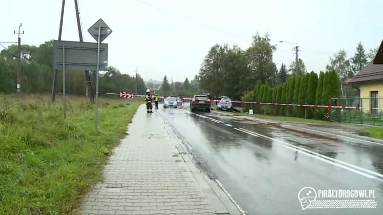 Raba Wyżna. 1,5-roczny chłopczyk zginął w czołowym zderzeniu renault i BMW.