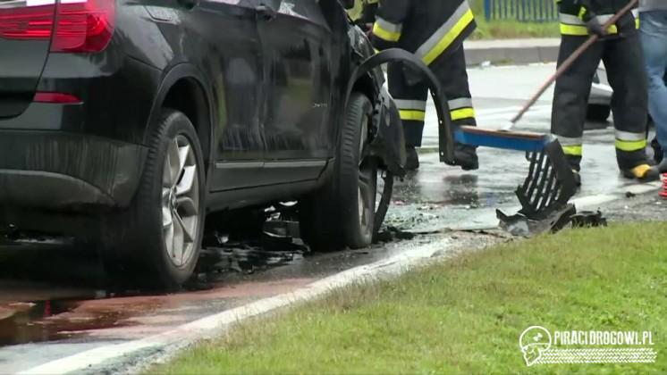 Raba Wyżna. 1,5-roczny chłopczyk zginął w czołowym zderzeniu renault i BMW.