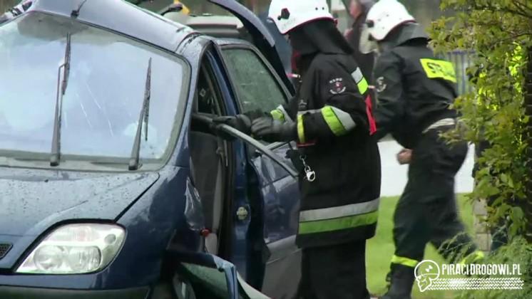 Raba Wyżna. 1,5-roczny chłopczyk zginął w czołowym zderzeniu renault i BMW.