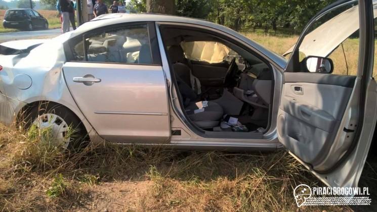 Tragiczny wypadek podczas wagarów! Za kierownicą 17-latek. Nie żyje 15-latek.