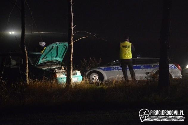 Policyjny pościg za volkswagenem polo. Radiowóz zakończył jazdę w rowie!