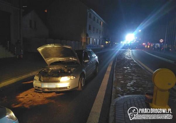 Pijany kierowca skosił latarnię w Kędzierzynie-Koźlu. Wydmuchał 2,5 promila!