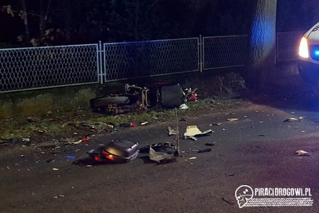 Kobieta i 10-latek ranni po wypadku motoroweru z samochodem. Sprawca uciekł.